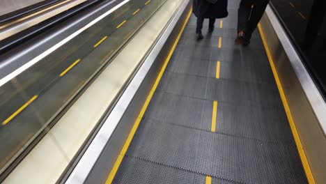 airport moving sidewalk also travelator, walkalator and movator.