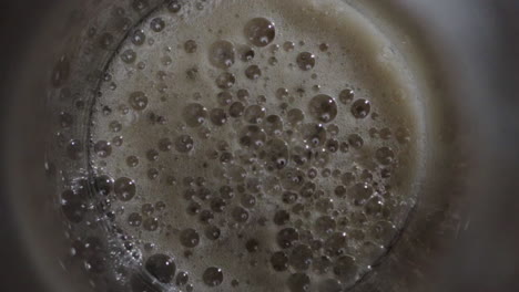 Bubbly-cola-soda-bubbles-macro-closeup