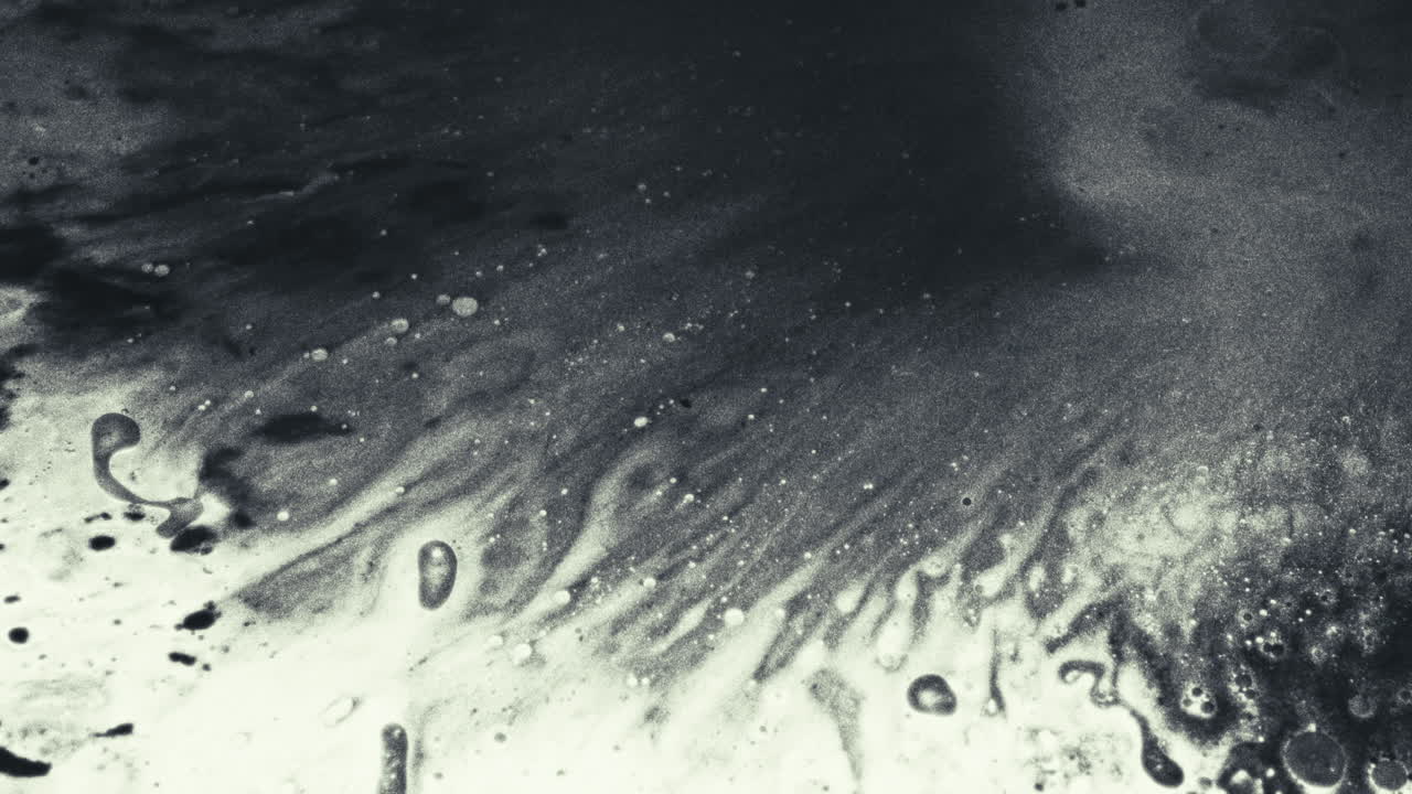 Old footage of weird science experiment - macro liquids