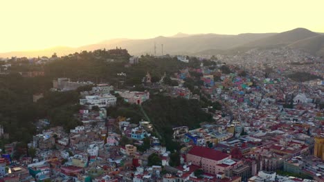 antena: ciudad de guanajuato y el pipila, mexico