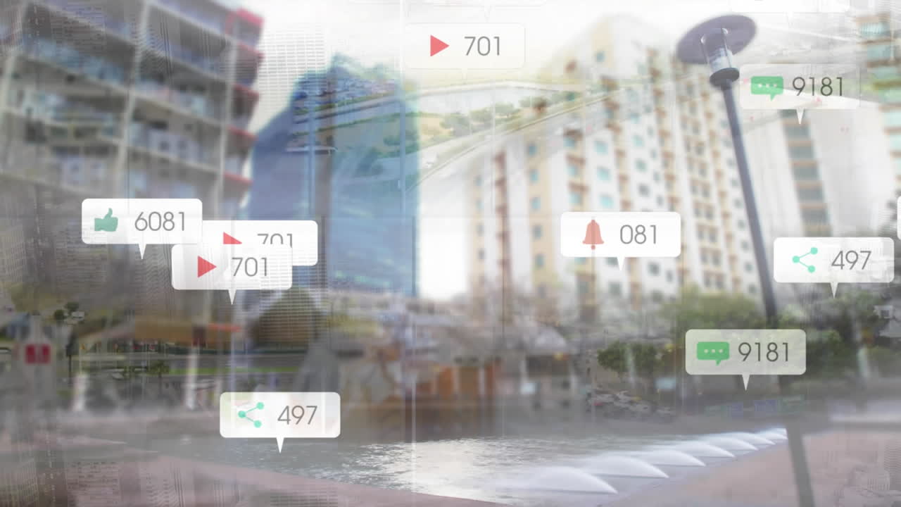 여러 음성 거품에 점점 더 많은 숫자를 가진 디지털 아이콘이 도시 풍경에 떨어지고 있습니다.