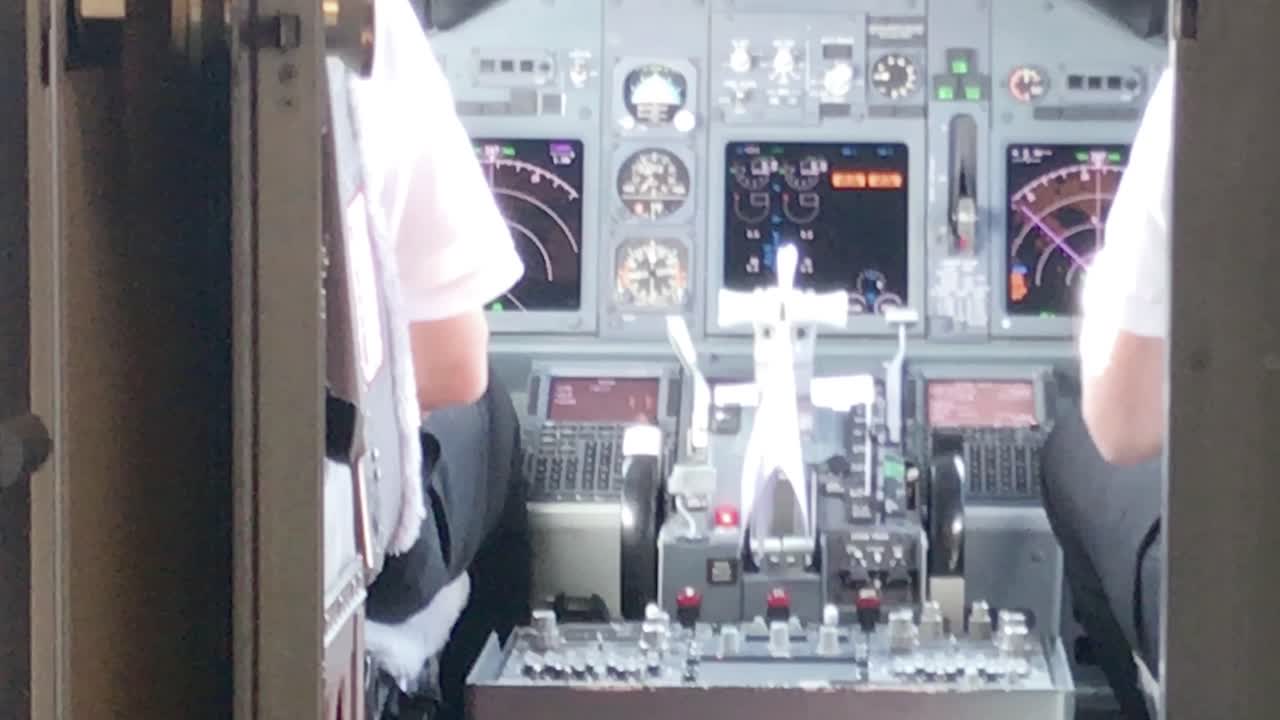 vista desde la cabina antes del despegue del avión
