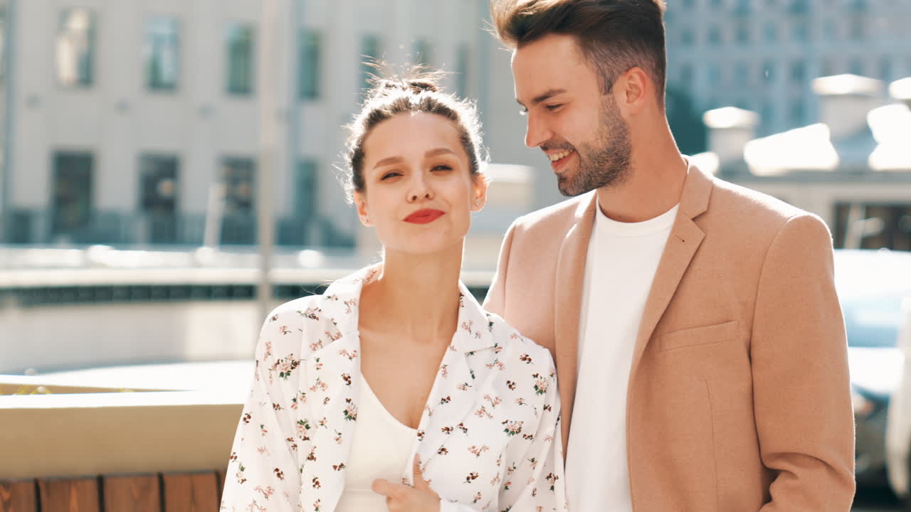 도시에서 행복 한 커플