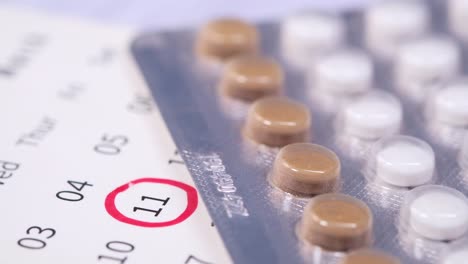 birth control pills and calendar