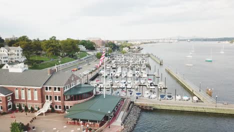 bandera estadounidense ondeandoperth amboy nj vía fluvial, barcos y lugares