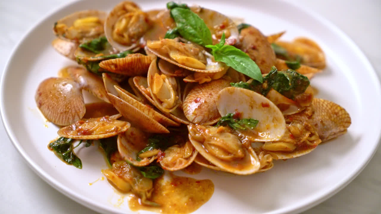 Stir Fried Clams with Roasted Chilli Paste