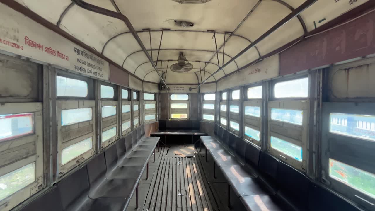 One of the traditional vehicles of Kolkata is the Tram. On February 24, 1874, the first tram was launched in Calcutta. But now the West Bengal government has decided to close it due to slowness.