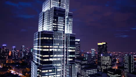 horizonte nocturno de la ciudad