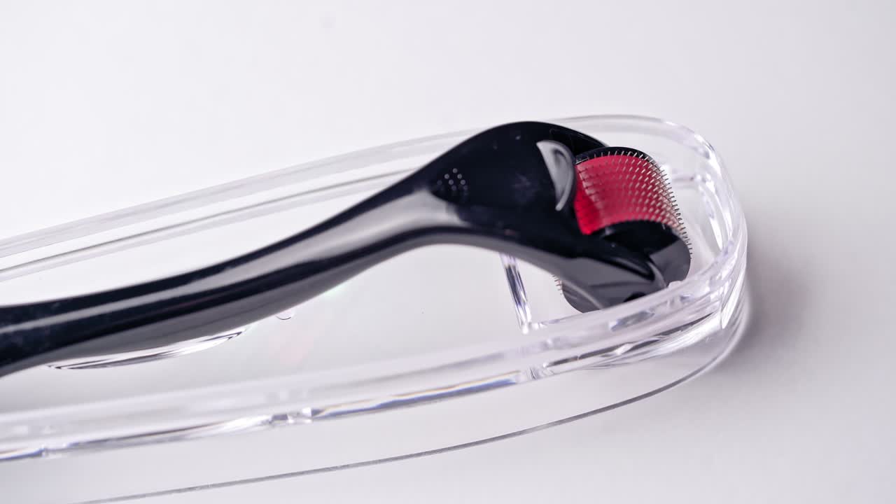 Dermaroller for medical micro needling therapy. Device for home mesotherapy
