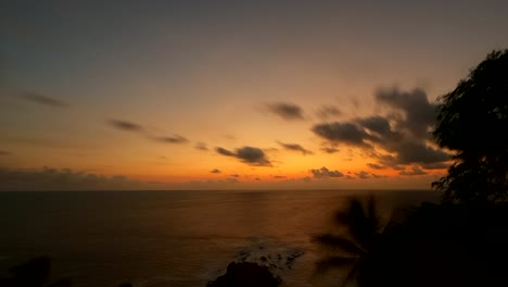 timelapse de una puesta de sol en la playa en acapulco mexico
