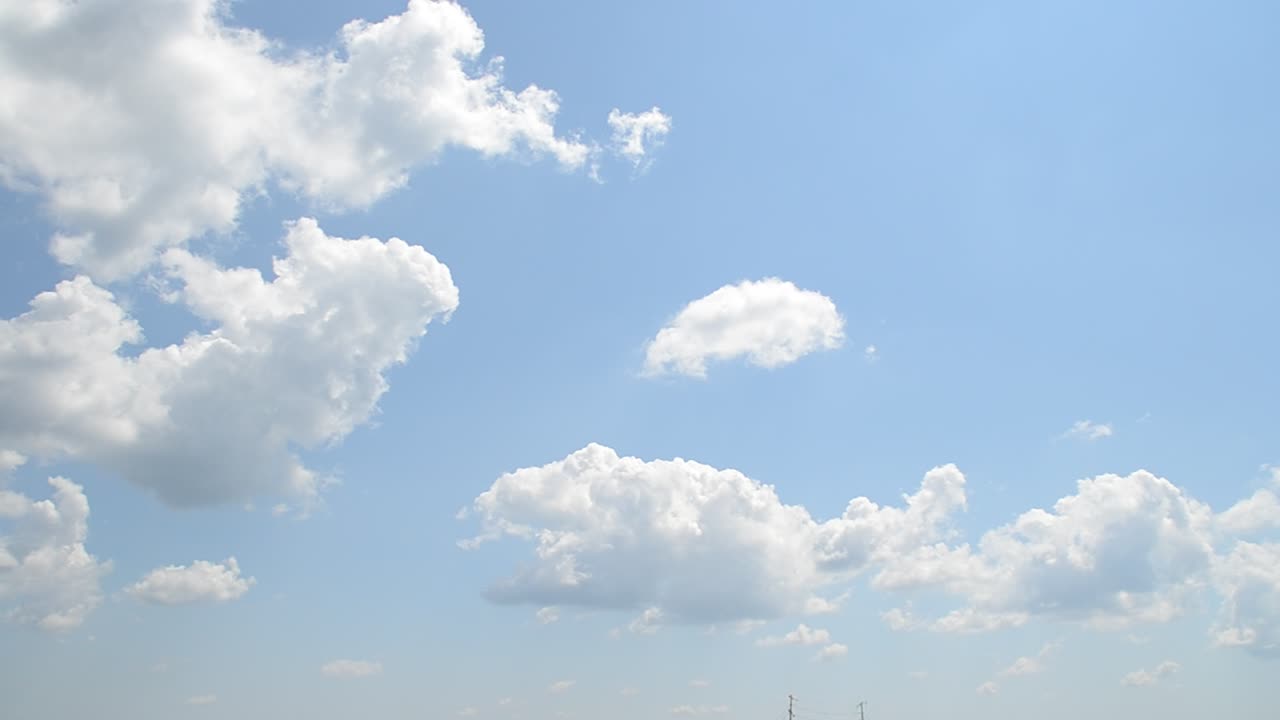 雲と青い空
