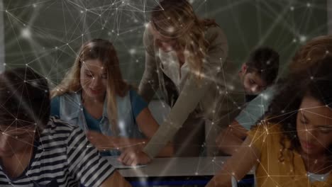 animación de redes de conexiones entre profesores y estudiantes en la universidad