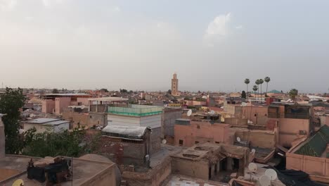 Panoramablick-Auf-Das-Stadtbild-Mit-Der-Kutubiyya-Moschee