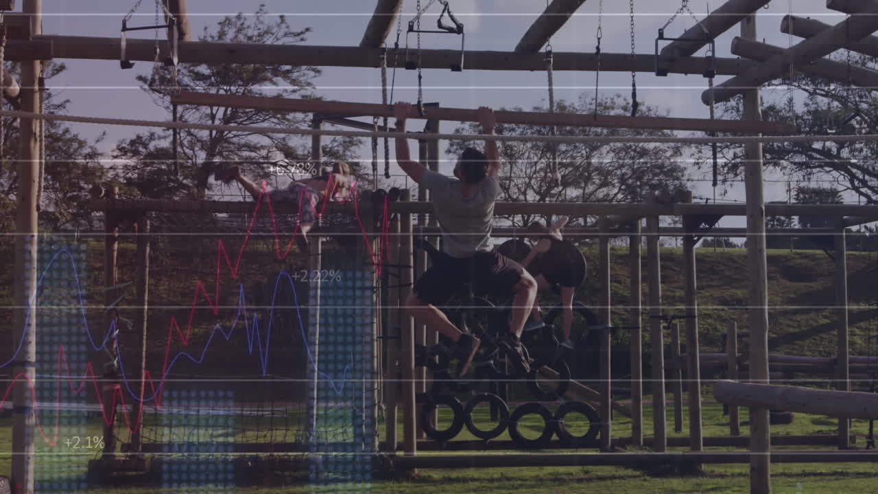 다양한 사람들이 수행하는 금융 데이터 처리의 애니메이션