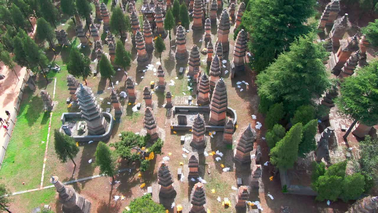 The cemetery of monks in Shaolin Temple，Pagoda Forest of Shaolin Temple