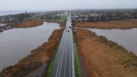 Vista-Aérea-De-La-Inundación-De-La-Carretera-De-La-Costa-Del-Pacífico