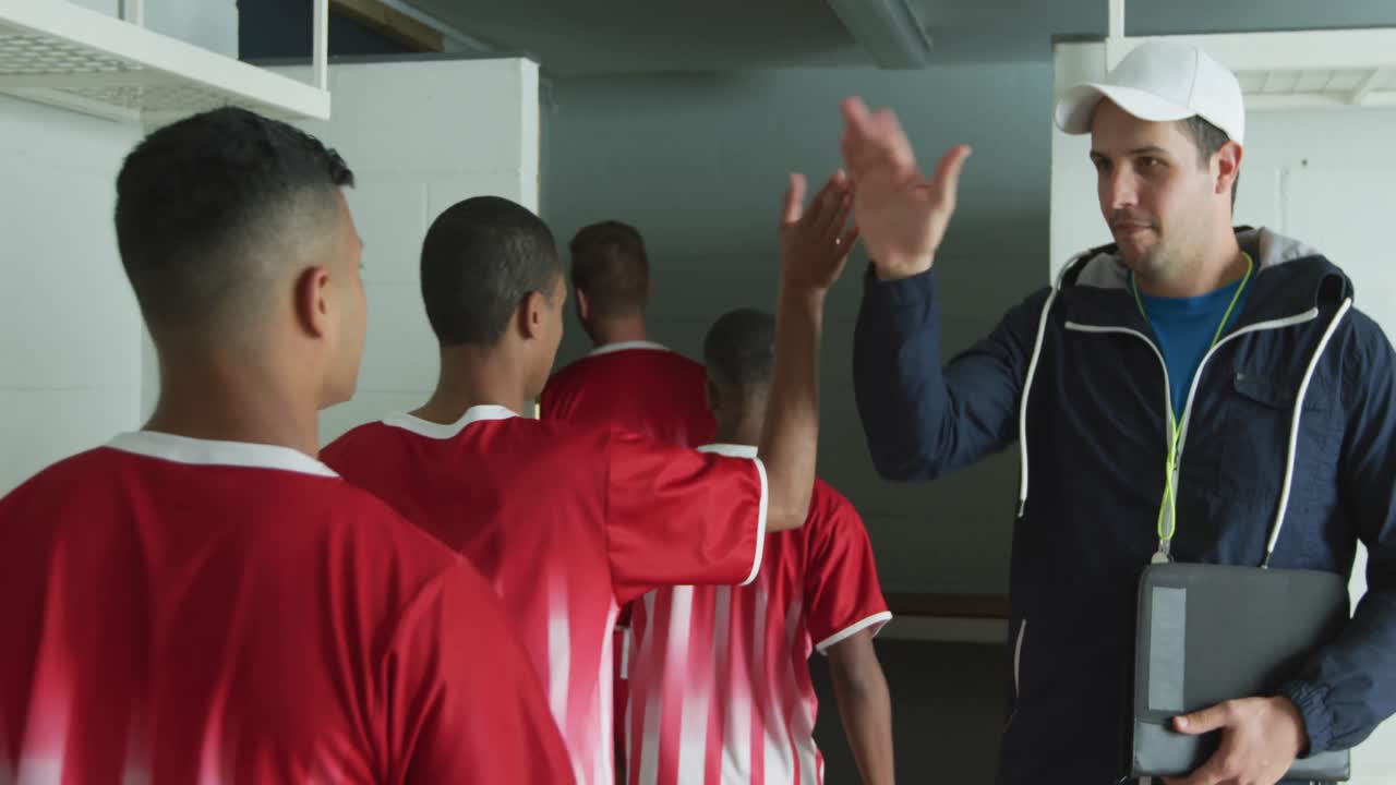 경기에 앞서 하키 선수 들