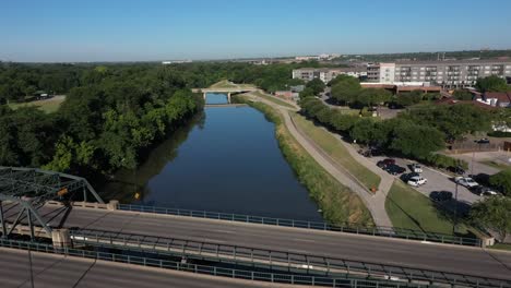 Drone-footage-of-downtown-Fort-Worth-Texas-and-Trinity-River-by-7th-Street-Bridge