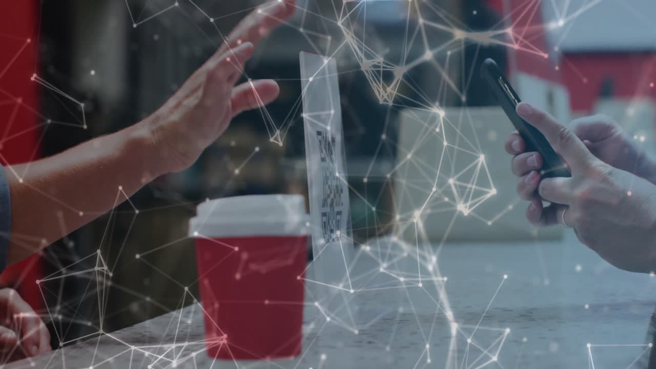 스마트폰을 사용하는 여성에 대한 연결 및 데이터 처리의 애니메이션