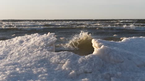 Slow-Motion-Arctic-Ocean-Colliding-With-Frozen-Svalbard-Coast-Norway