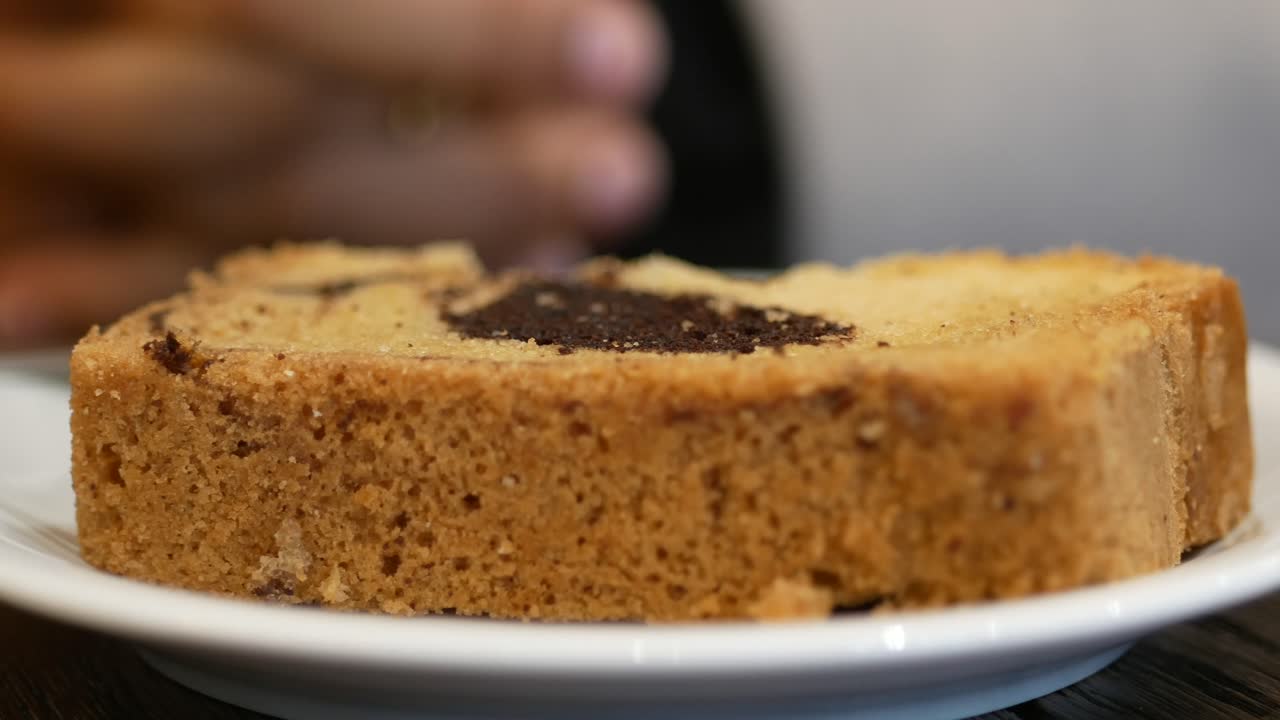 초콜릿  케이크 조각