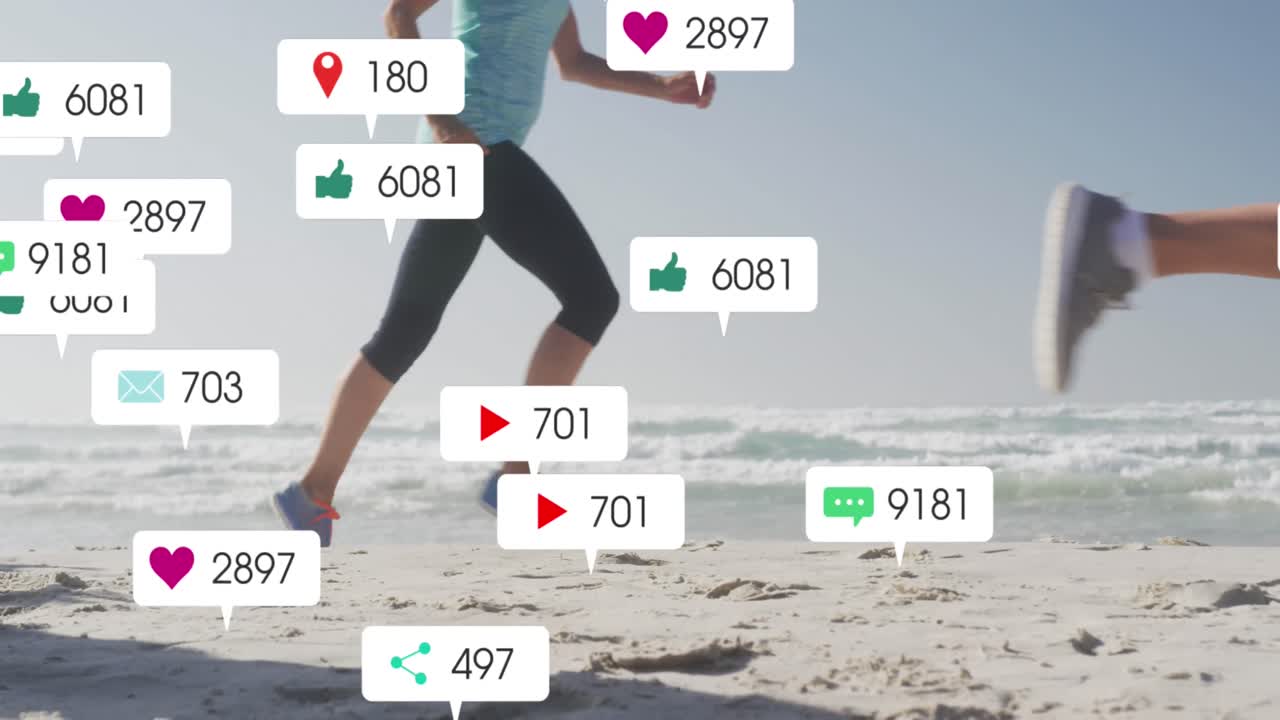animación de notificaciones en las redes sociales, sobre mujeres corriendo en la playa