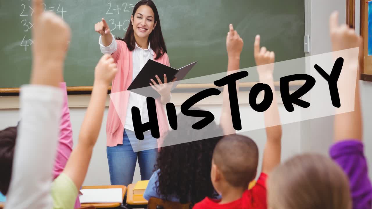 Teks Sejarah di atas spanduk dengan guru wanita Kaukasia mengajar di kelas di sekolah