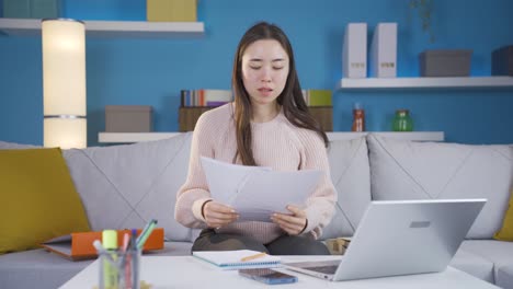 asian young woman undecided, confused at home office.