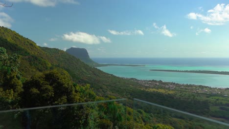 le chamarel view of the indian ocean