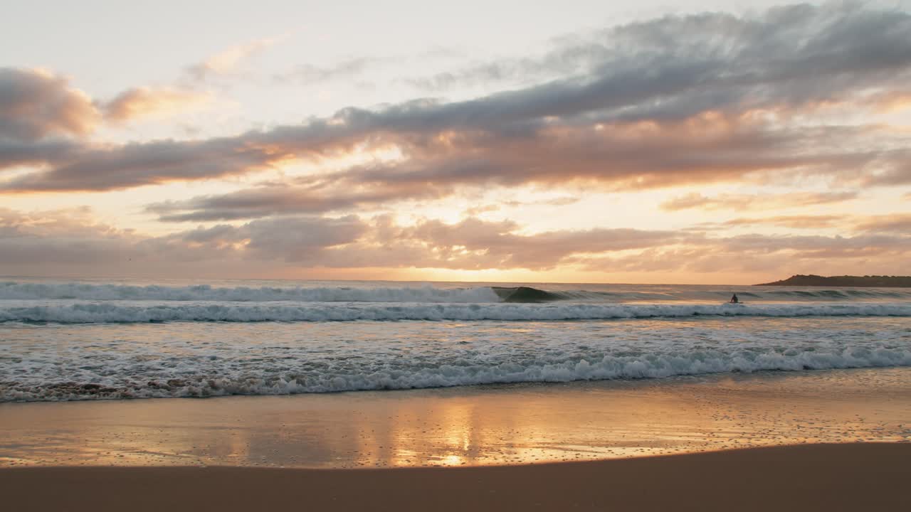 MM Beach cloudy sunrise, Port Kembla, NSW, Australia