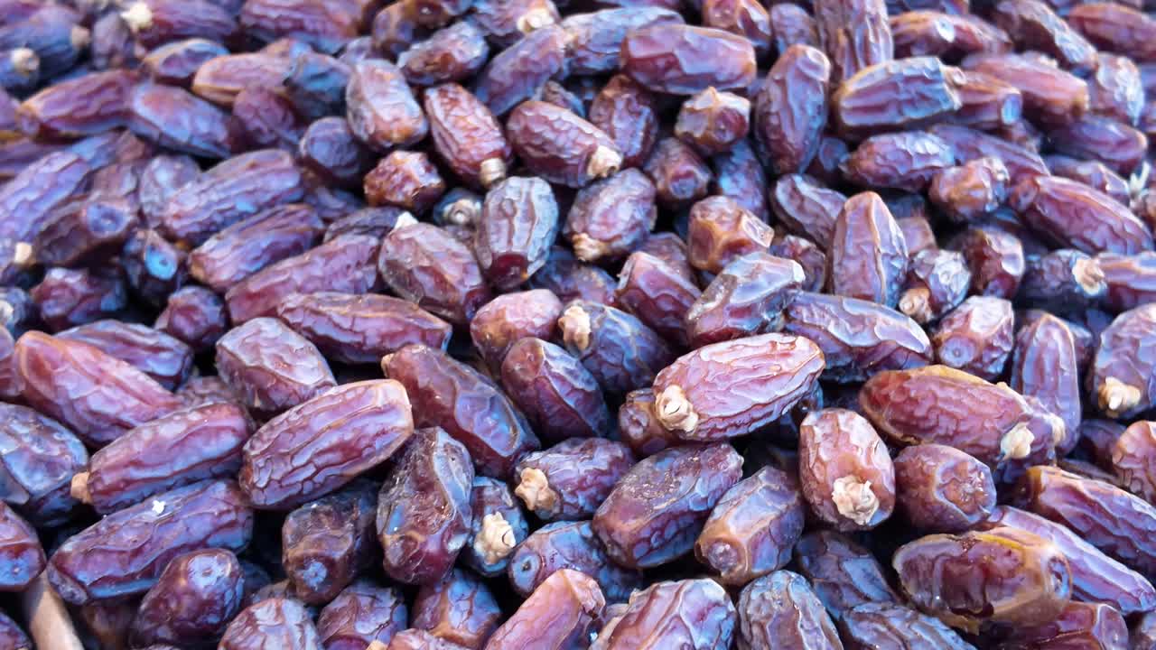Pile of Dates