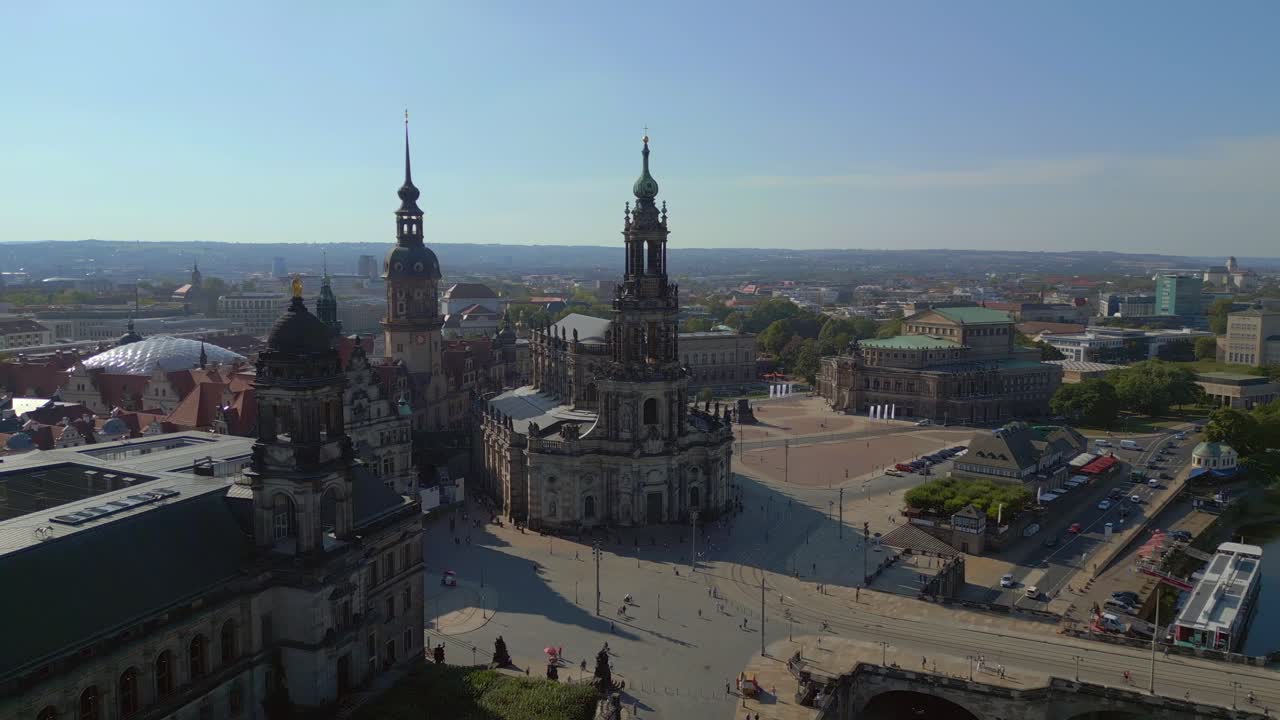 paisaje de la ciudad de dresde zwinger, iglesia, ópera en el elba