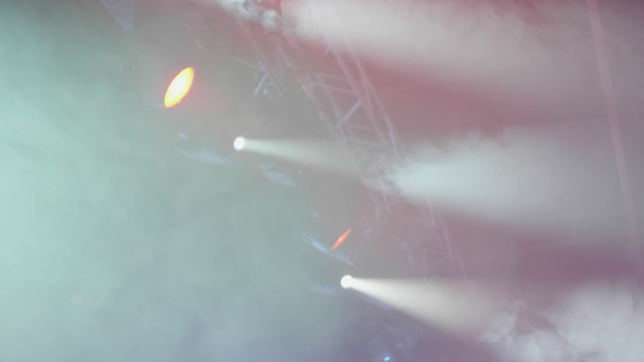 무대 조명 및 연기 효과