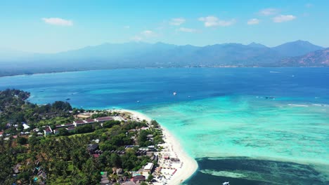 The-beautiful-vibrant-coastline-of-the-exotic-Indonesian-island-of-Bali-with-crystal-clear-blue-waters