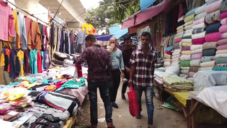 busy street market in asia