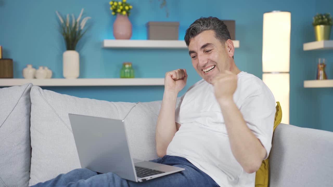 주식시장을 편안하고 즐겁게 따라다니는 사람.