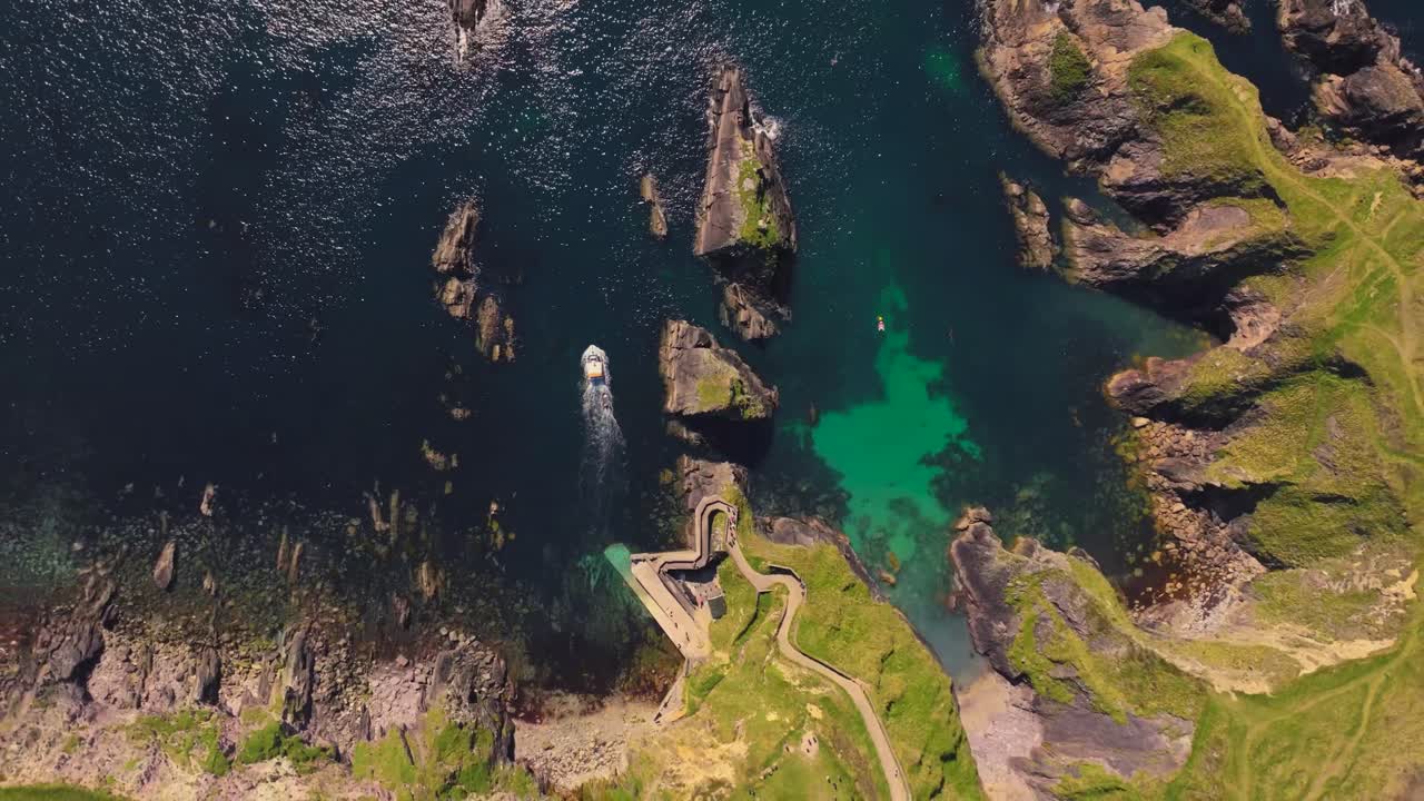 Filming a boat at Dunquin Pier - Dingle Co.Kerry - 4K Cinematic Drone Footage 05-08