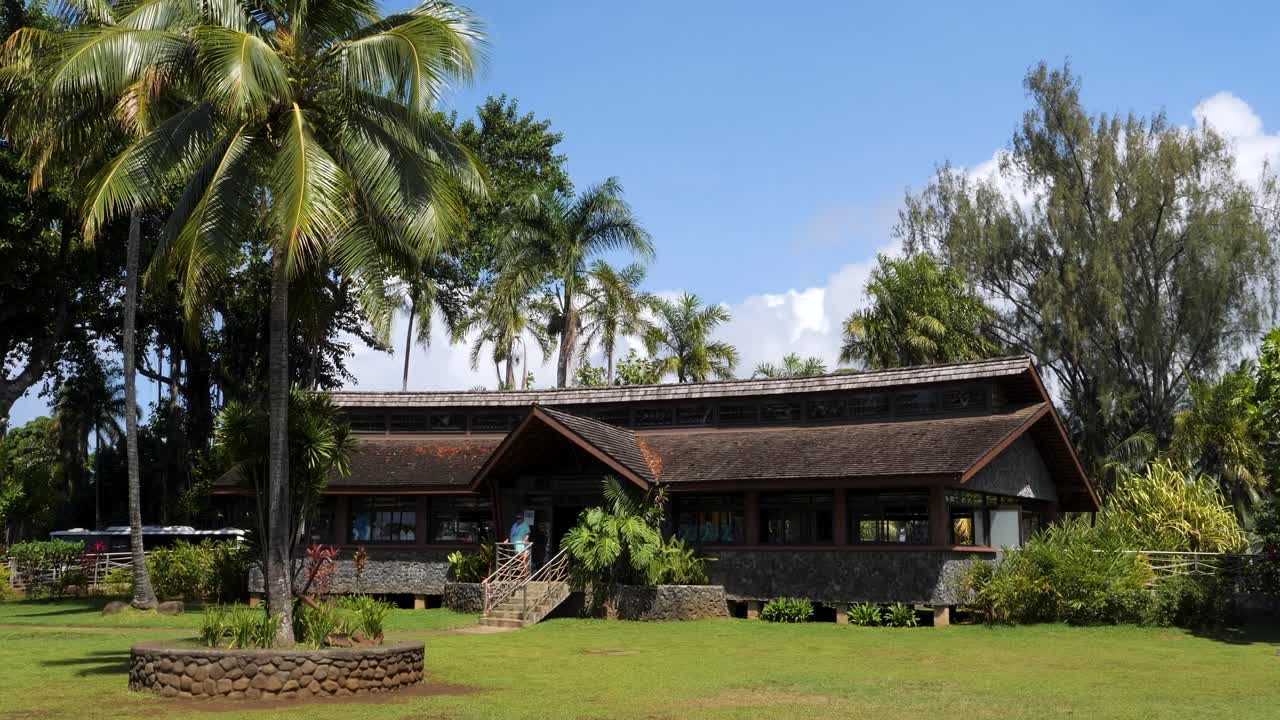 Mũi đất Venus nổi tiếng tại Vịnh Matavai, Papeete, Tahiti, Polynesia thuộc Pháp.