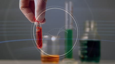 animación de la cadena de adn en primer plano de un científico trabajando en el laboratorio