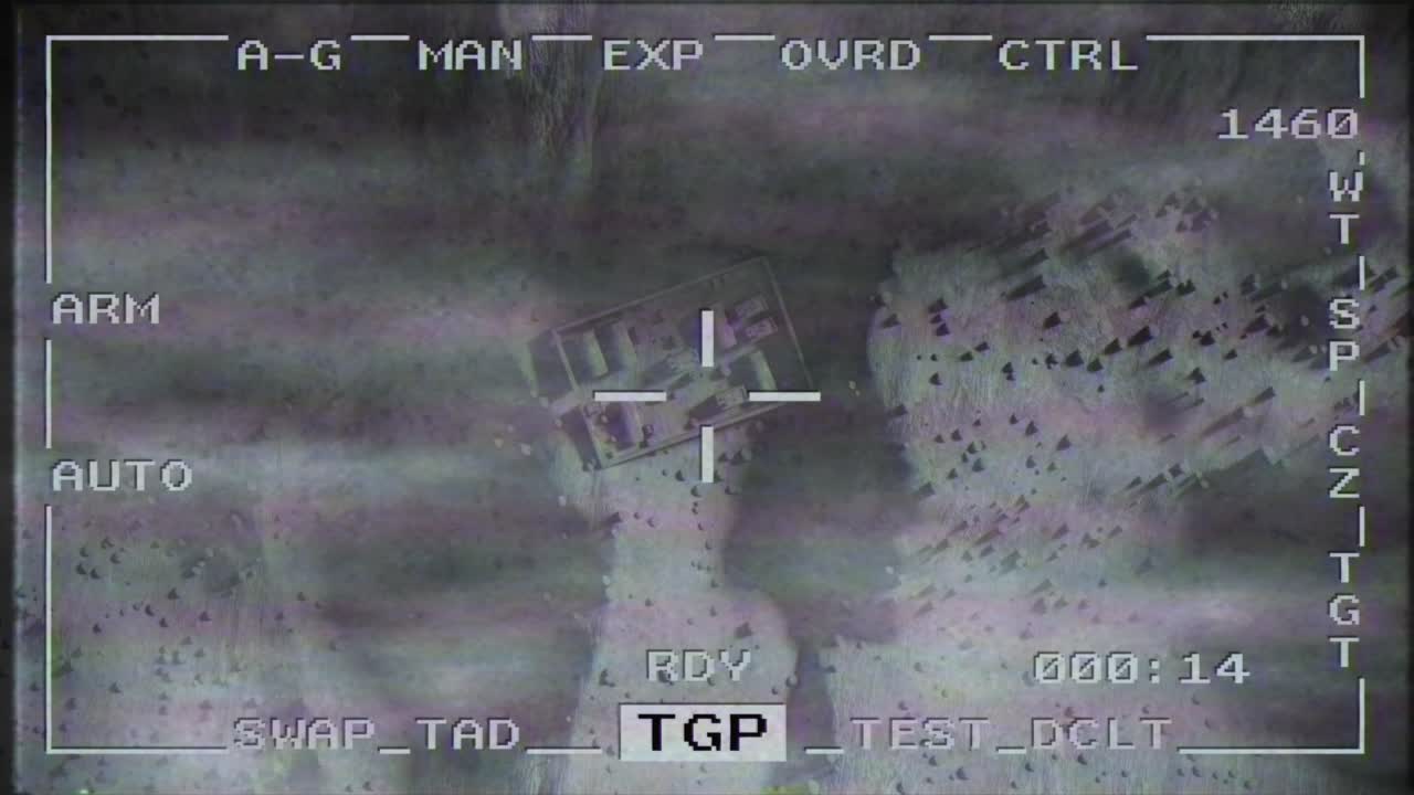 스마트 폭탄 미사일 던지기 군사 드론 스파이 전쟁 pov 공중 총격 떨어지는 4k