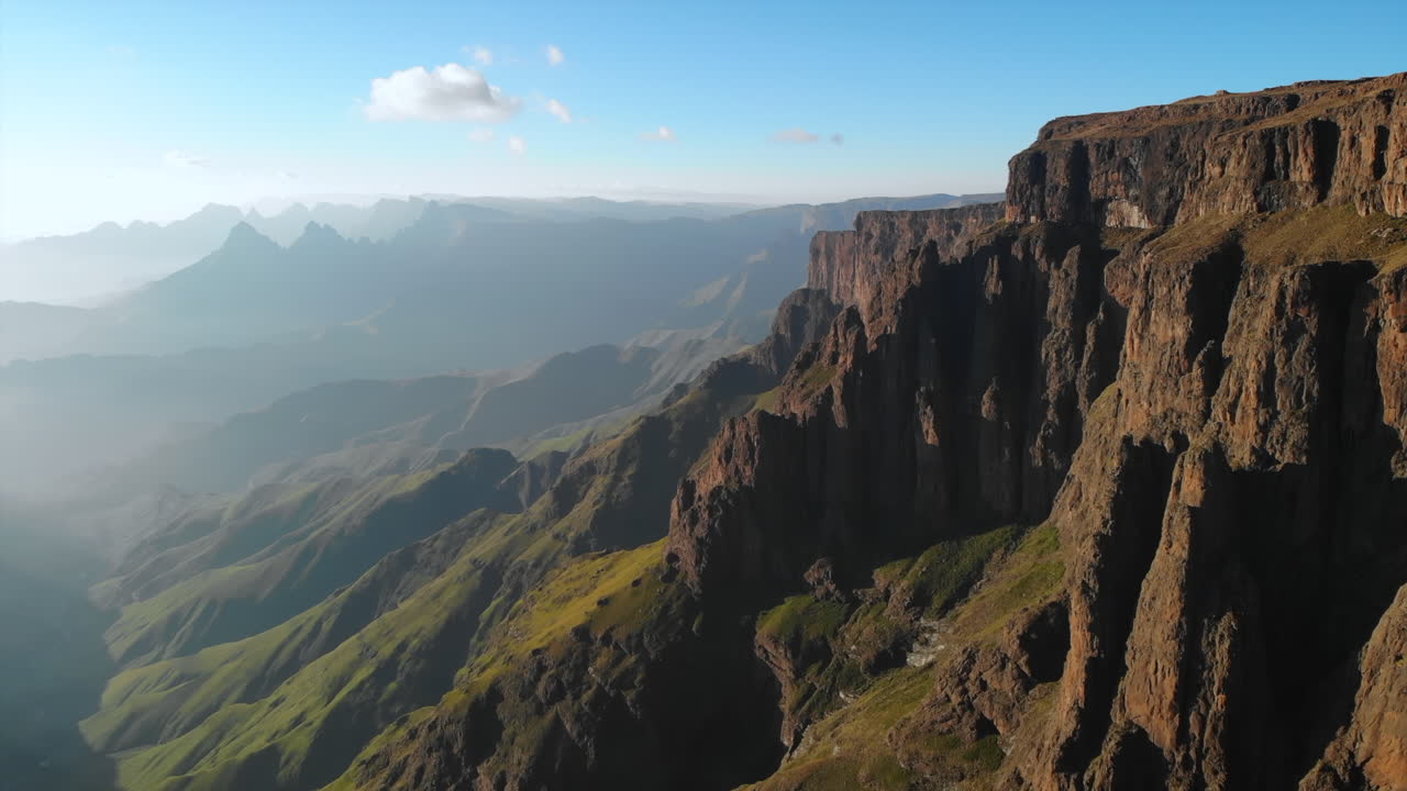 Paesaggio montano scenico