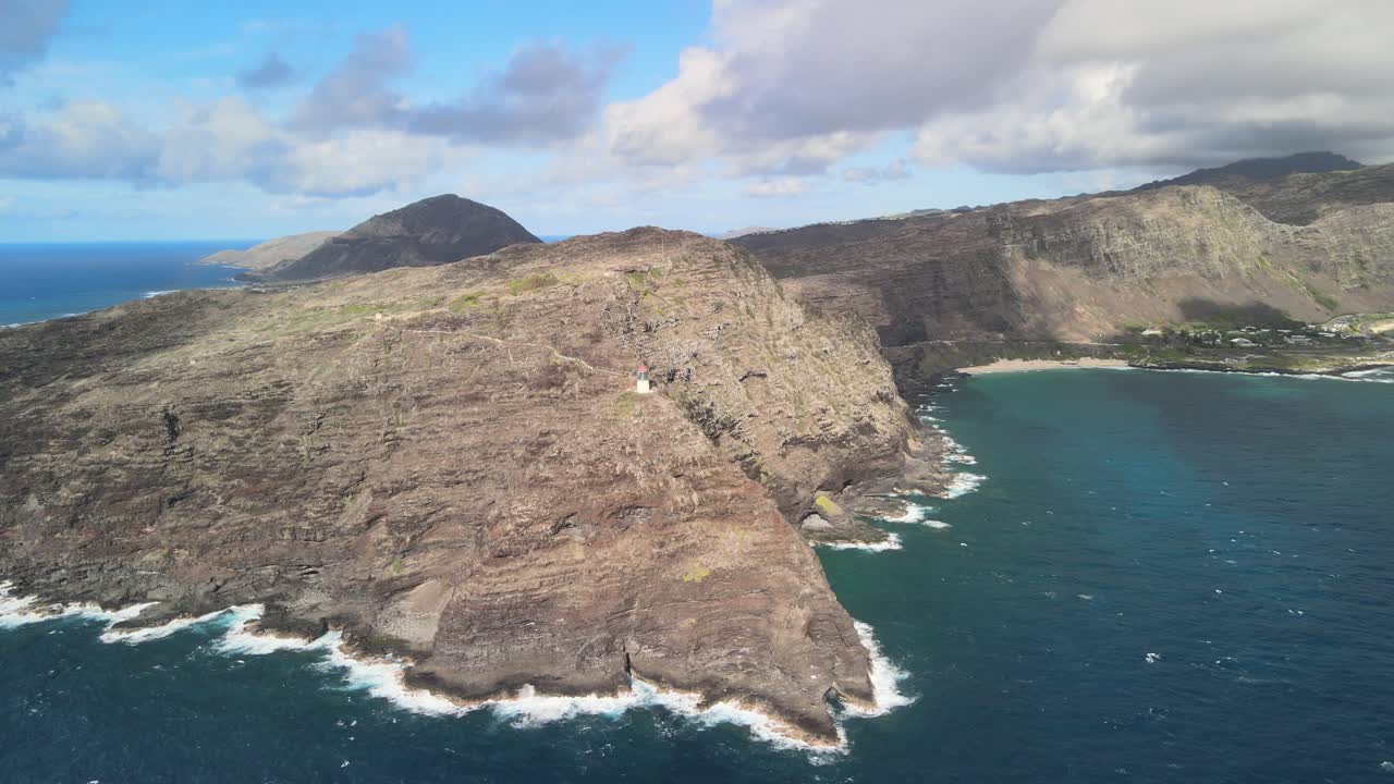 panorámica aérea vista izquierda del faro makapuu en waimanalo hawaii