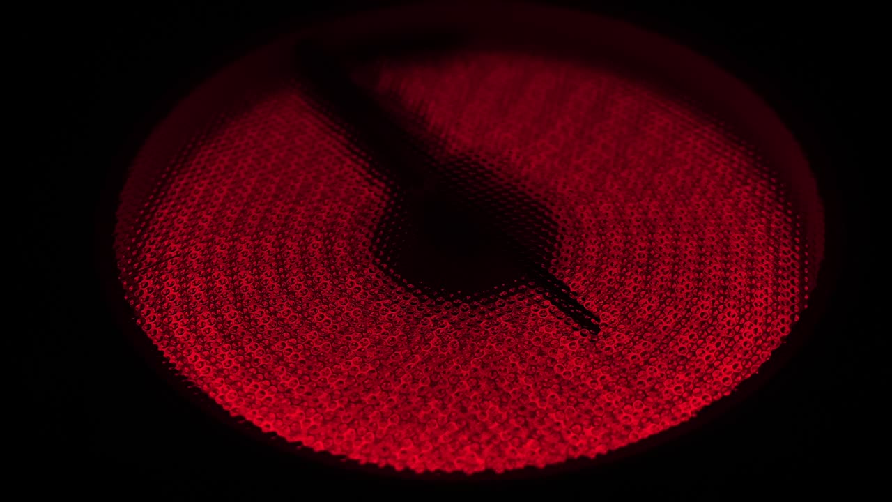 적외선 전기 스토브: 어두운 곳에서 요리