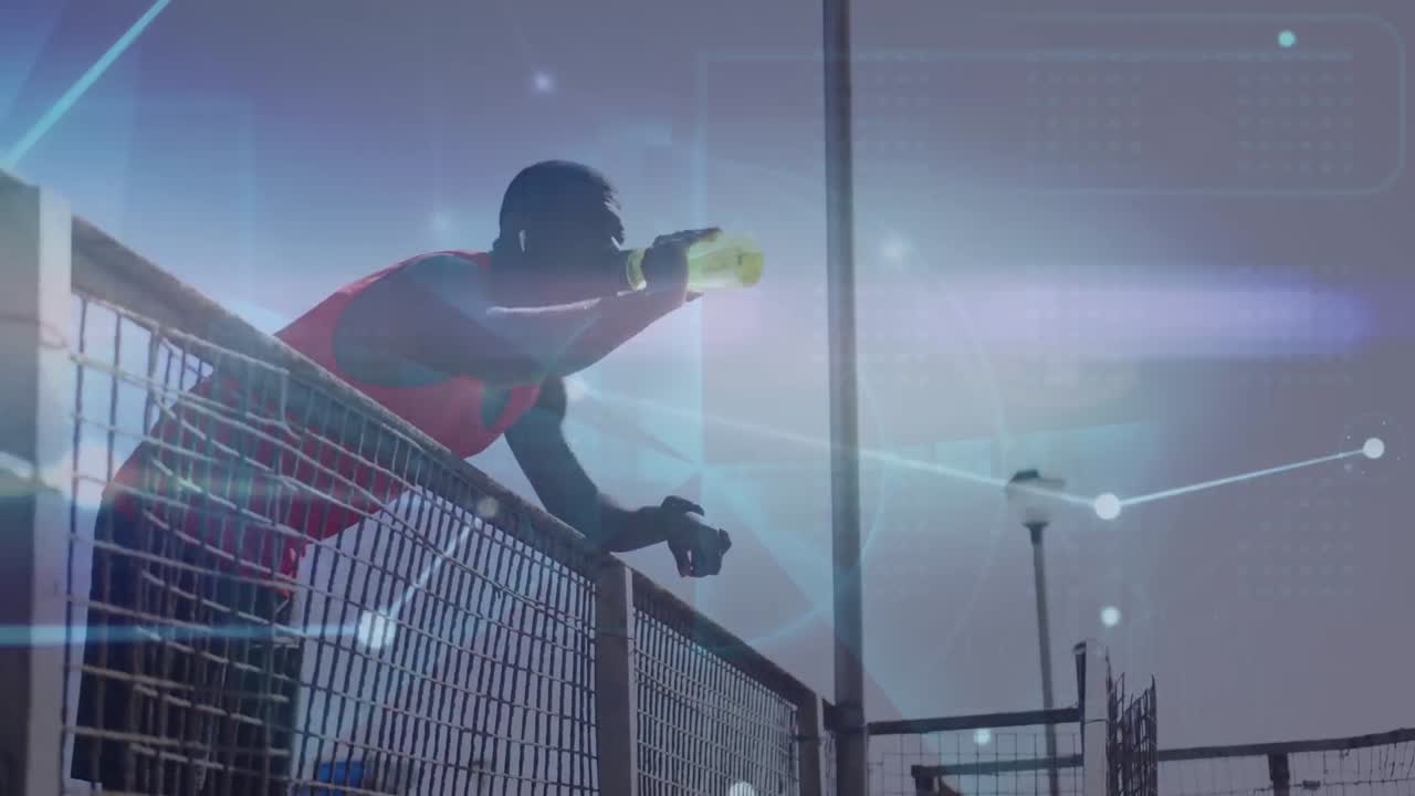 운동하는 아프리카계 미국인 남성 위에 디지털 인터페이스의 애니메이션