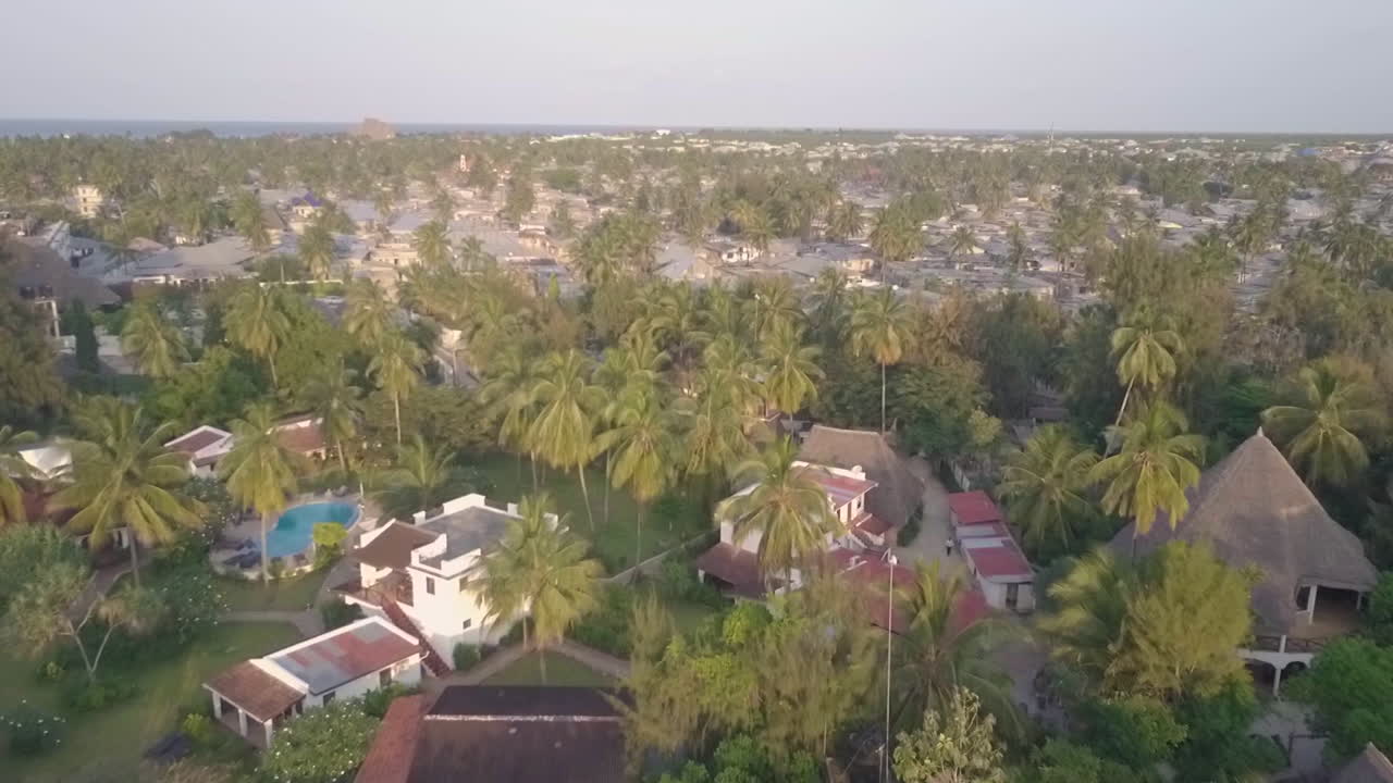 toma aérea mirando directamente hacia abajo sobre vastos barrios marginales superpoblados en kibera nairobi kenia áfrica 4