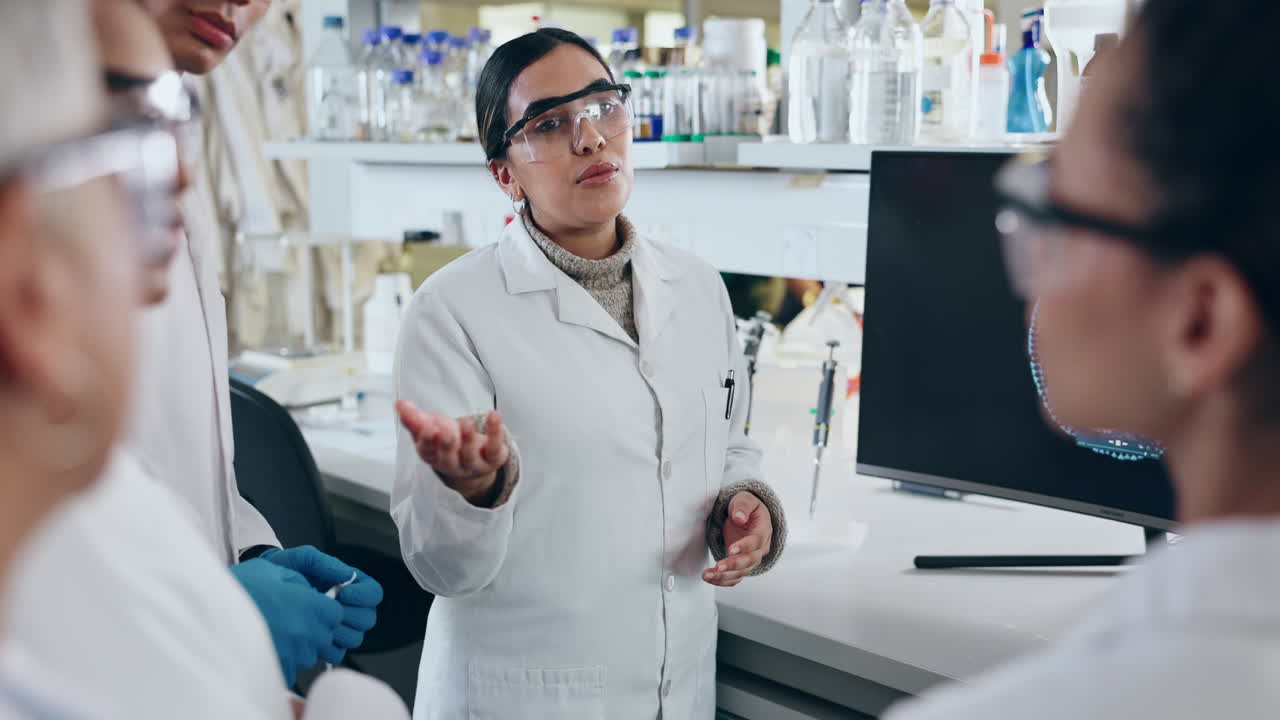 과학, 실험, 그리고 축하하는 사람들