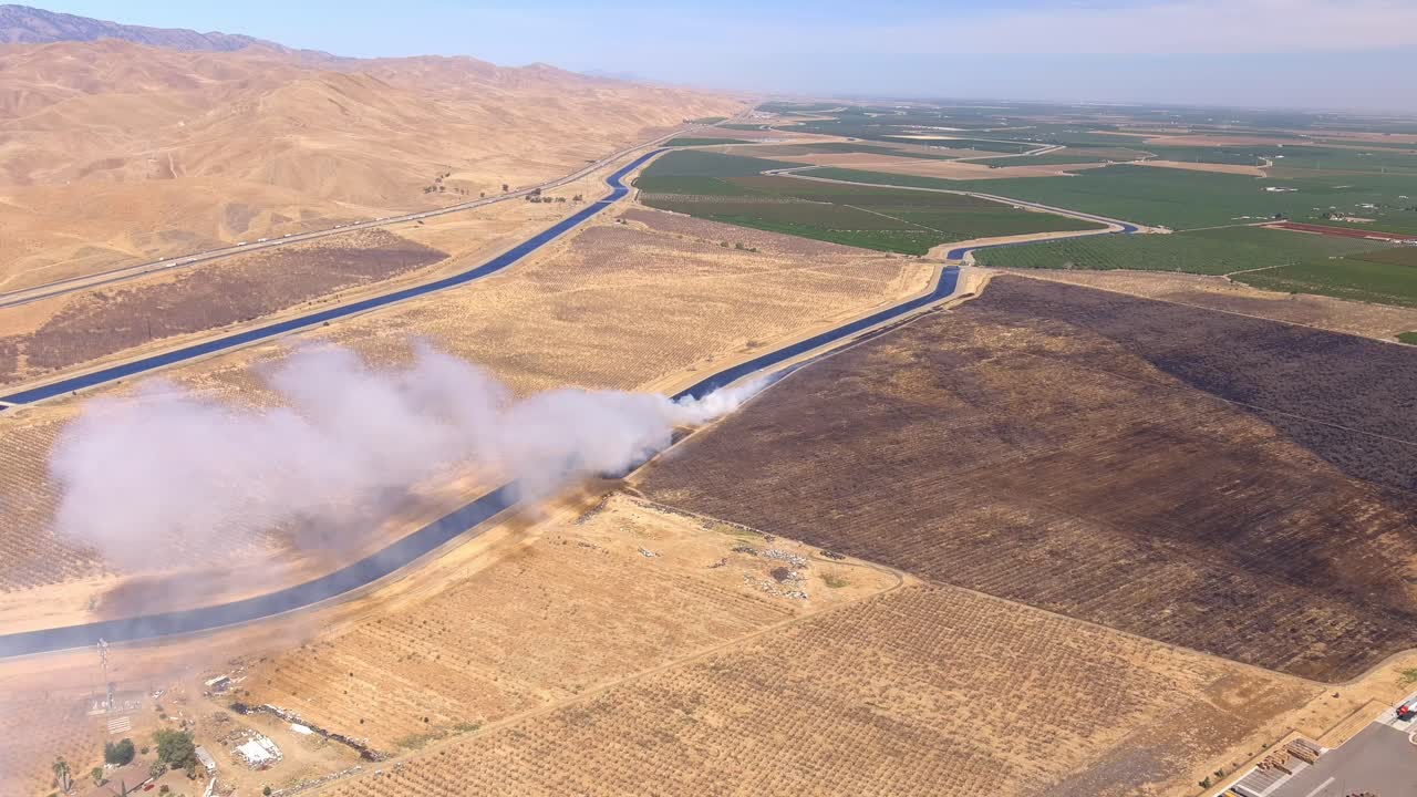 registro aéreo de drones del valle central de california en llamas