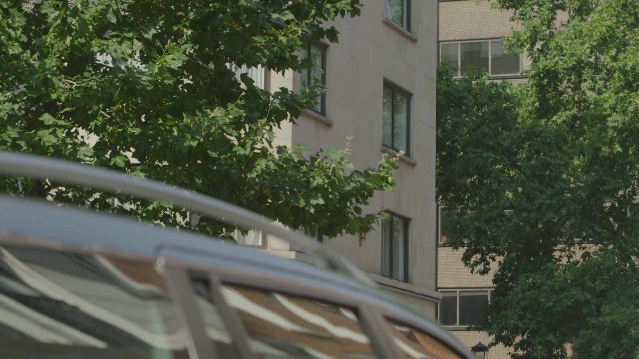 Another 5K shot of a building in London.