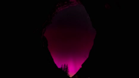 el lapso de tiempo de la aurora boreal, las luces del norte sobre europa
