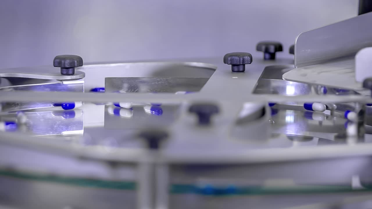 Pharmaceutical capsule production line